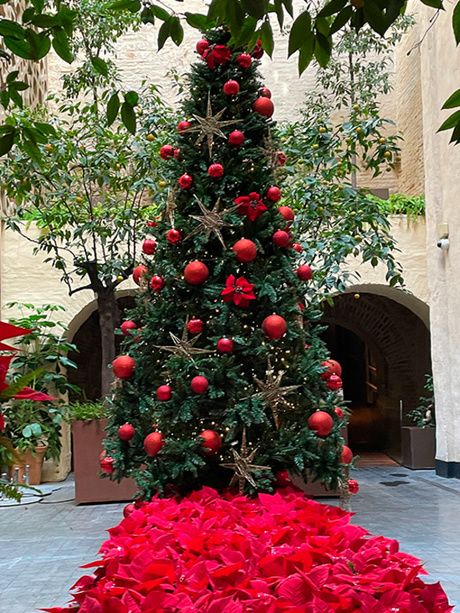 Arbre de Noël de l'hôtel EME Cathedral Mercer