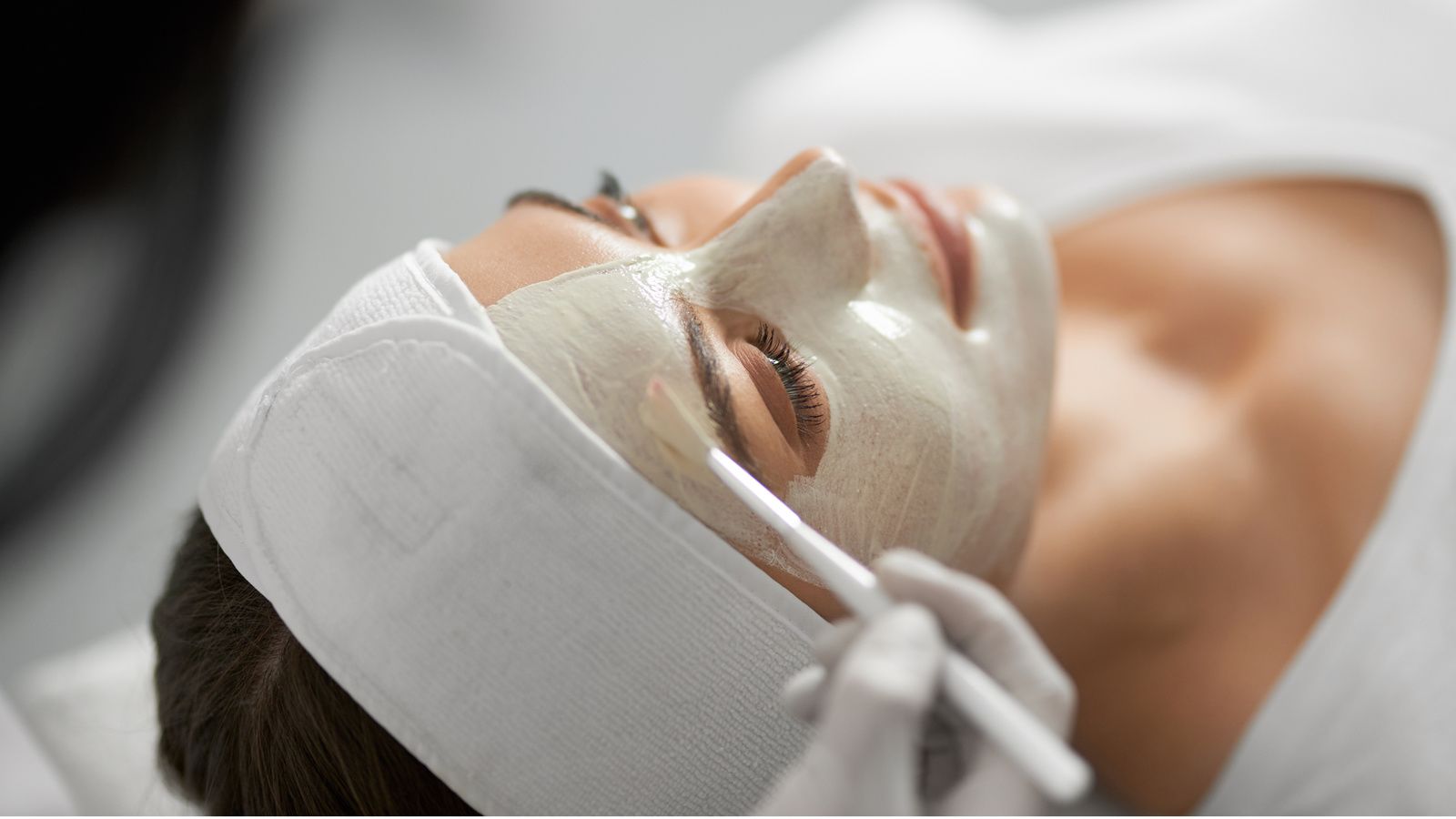 Tratamiento facial del M SPA en el EME Catedral Mercer Hotel