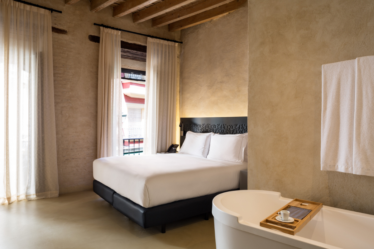 Habitación Grand Deluxe en el EME Catedral Mercer Hotel