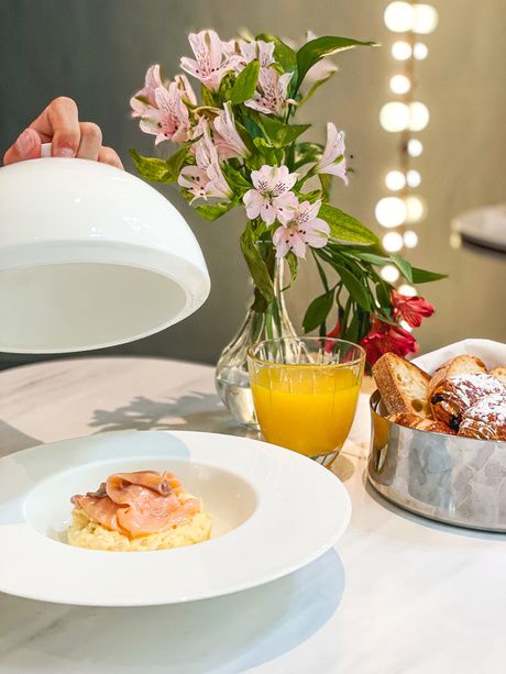 Petit-déjeuner à l'hôtel EME Catedral Mercer