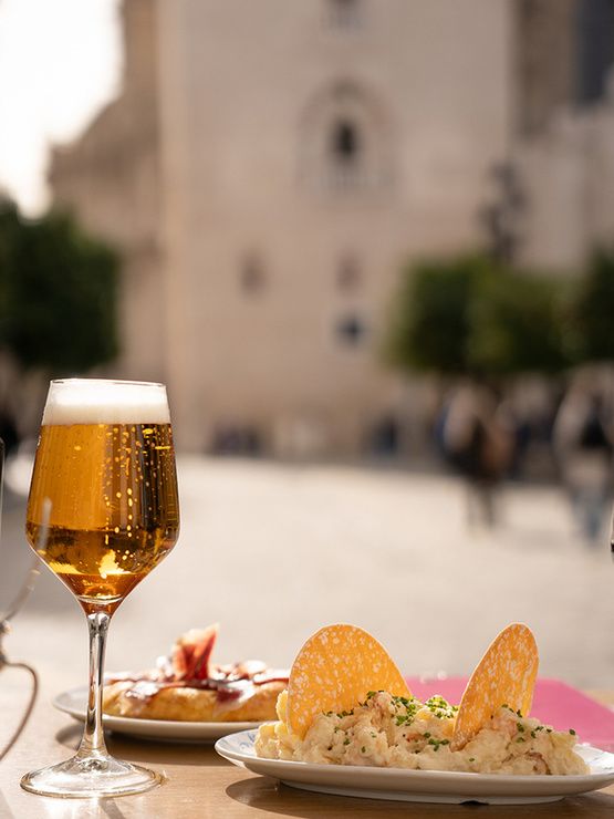 Terrasse du Restaurant Mi Arma à l'hôtel EME Catedral Mercer