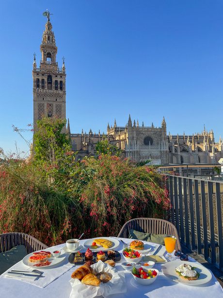 Breakfast at the terrace of the EME Catedral Mercer Hotel