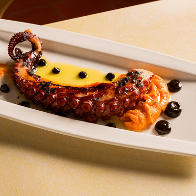 Pulpo a la brasa del Restaurante Mi Arma en Sevilla