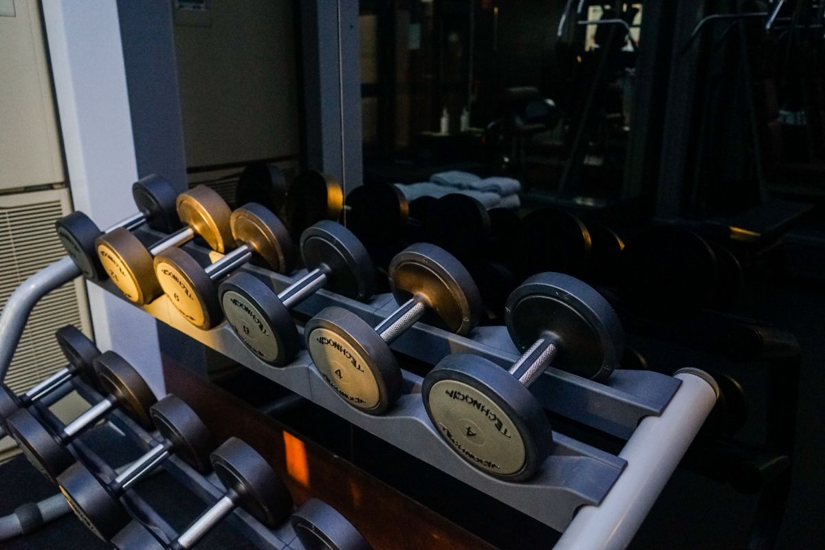Weights in the EME Catedral Mercer Hotel gym