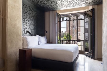 Room with views of the Cathedral at the EME Catedral Mercer Hotel